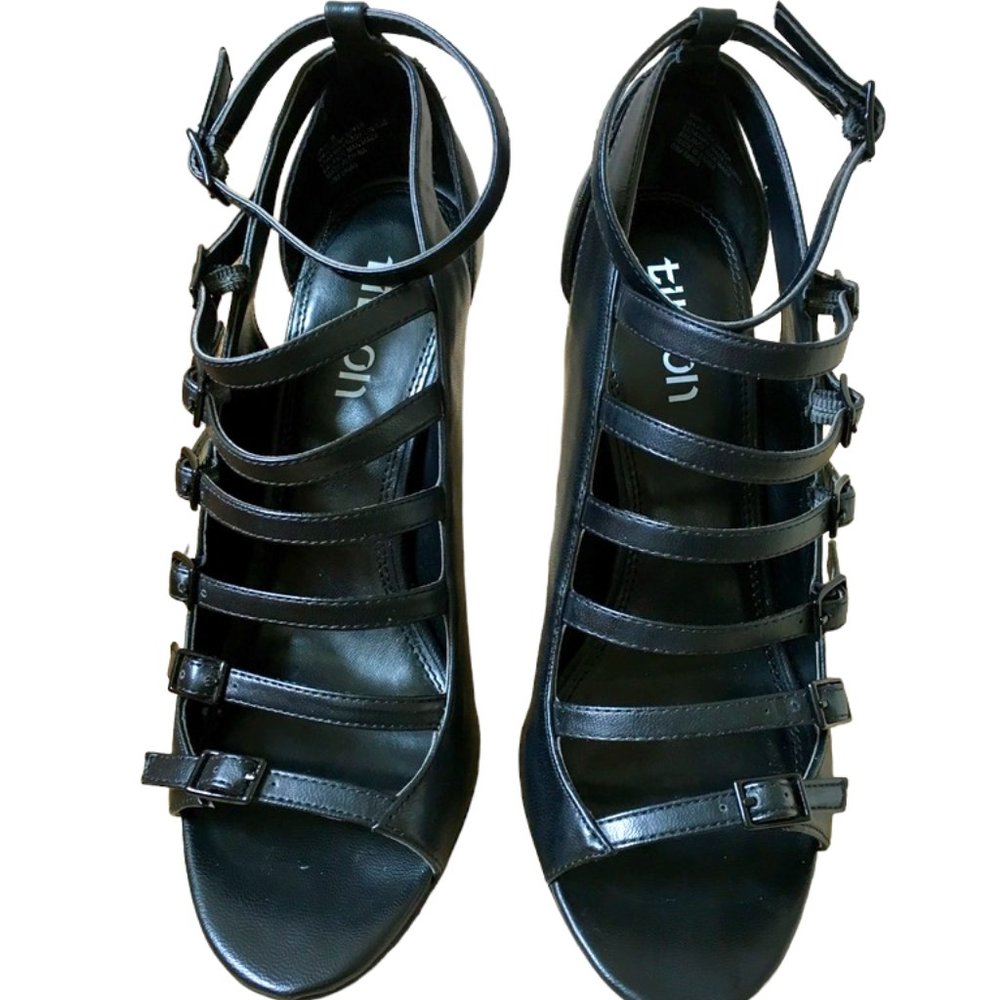 Tildon Black Leather Caged Design buckles Open Toe 4" Heels NEW Sz 8 #02